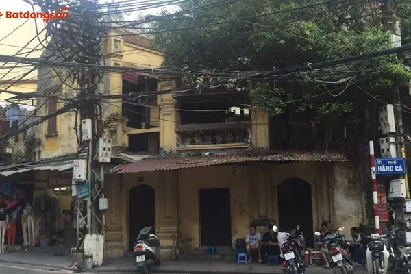 Phố Hàng Cá: Vị Trí, Giao Thông Và Bất Động Sản Xung Quanh