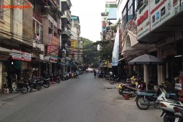 Phố Hàng Cháo: Vị Trí, Giao Thông Và Bất Động Sản Xung Quanh