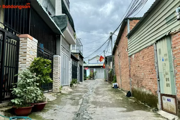 Ngõ 48 Nguyễn Khánh Toàn: Vị Trí, Giao Thông Và Bất Động Sản Xung Quanh