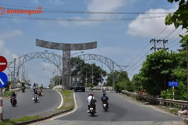 Cầu Bình Thủy: Vị trí, giao thông và bất động sản xung quanh