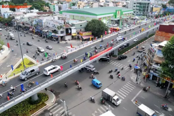 Khám Phá Ngã Tư 550: Vị Trí, Giao Thông Và Bất Động Sản Xung Quanh