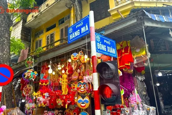 Phố Hàng Mã: Vị trí, giao thông và bất động sản xung quanh