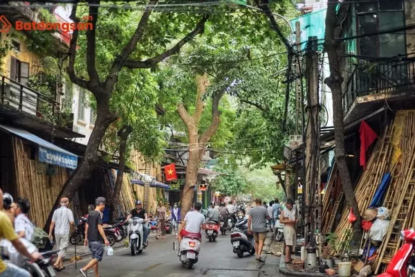 Phố Hàng Vải: Vị trí, giao thông và bất động sản xung quanh