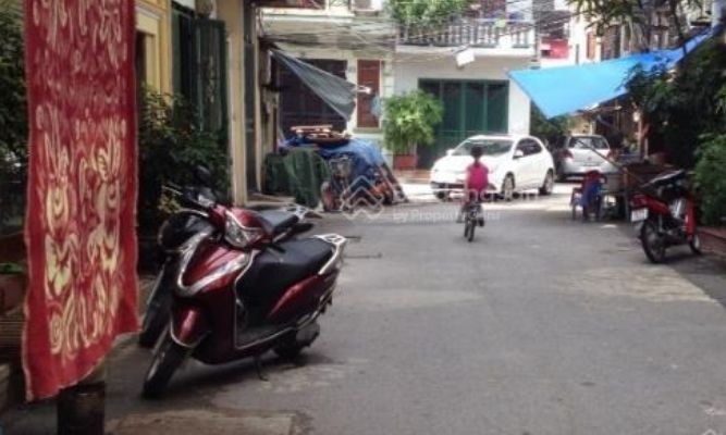 ngo-kien-thiet