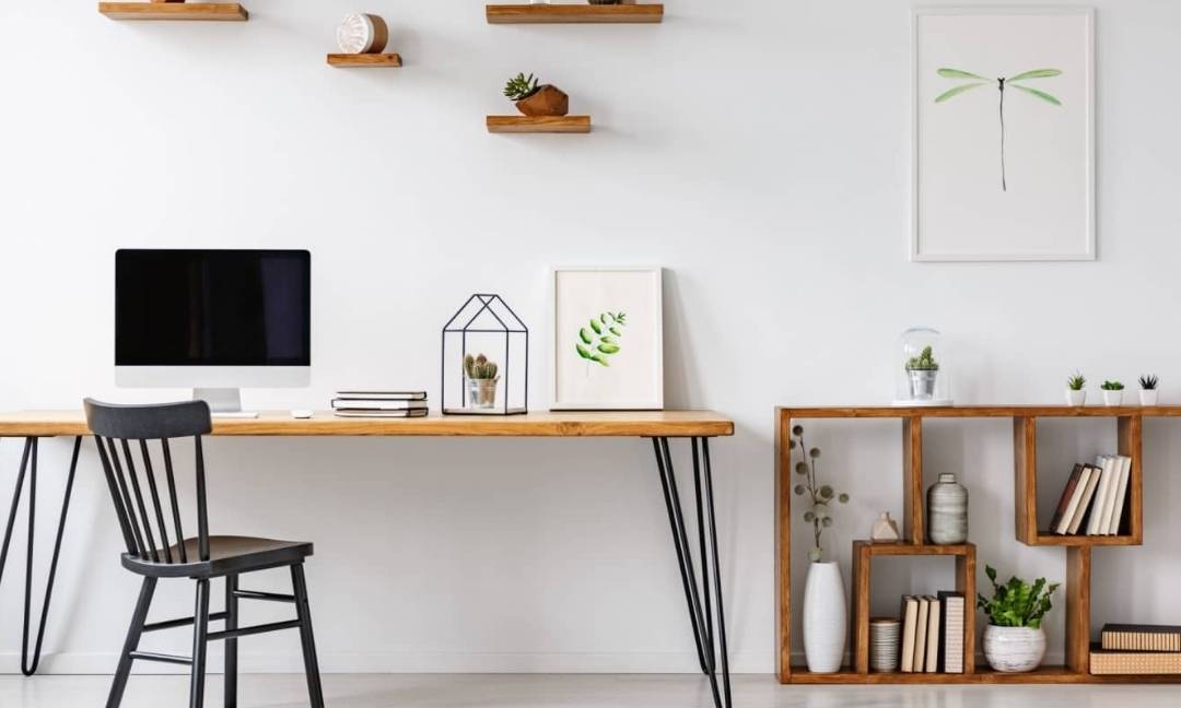 vi-tri-dat-ban-lam-viec-trong-phong-thuy-co-anh-huong-gi-toi-gia-chu-2