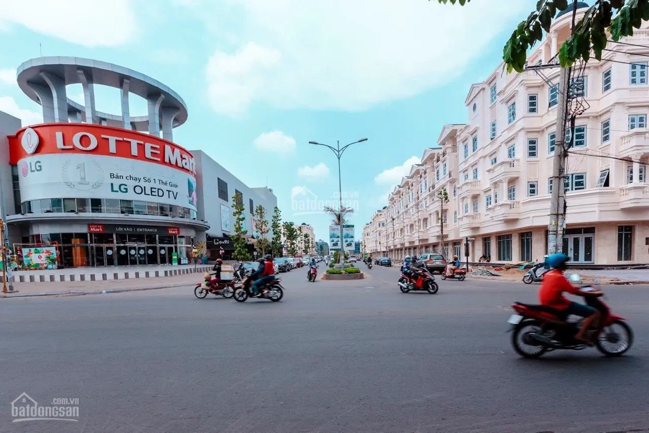 Cho thuê nhà CityLand Park Hills, đối diện Lotte Mart vị trí siêu đẹp để kinh doanh. LH 0767867899